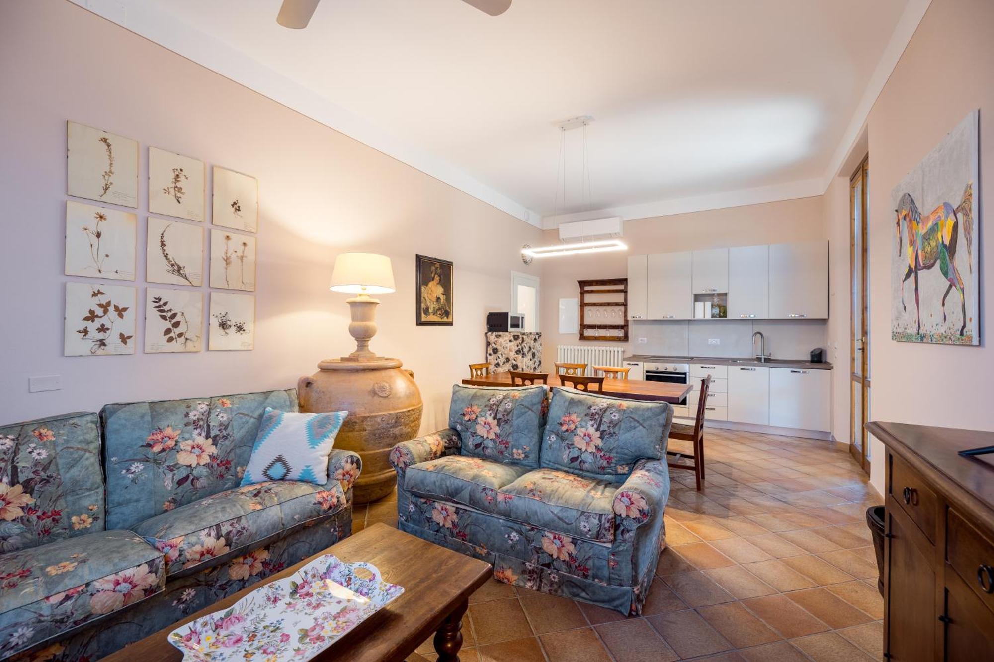 La Catena Apartment With Pool Ulignano Exterior photo